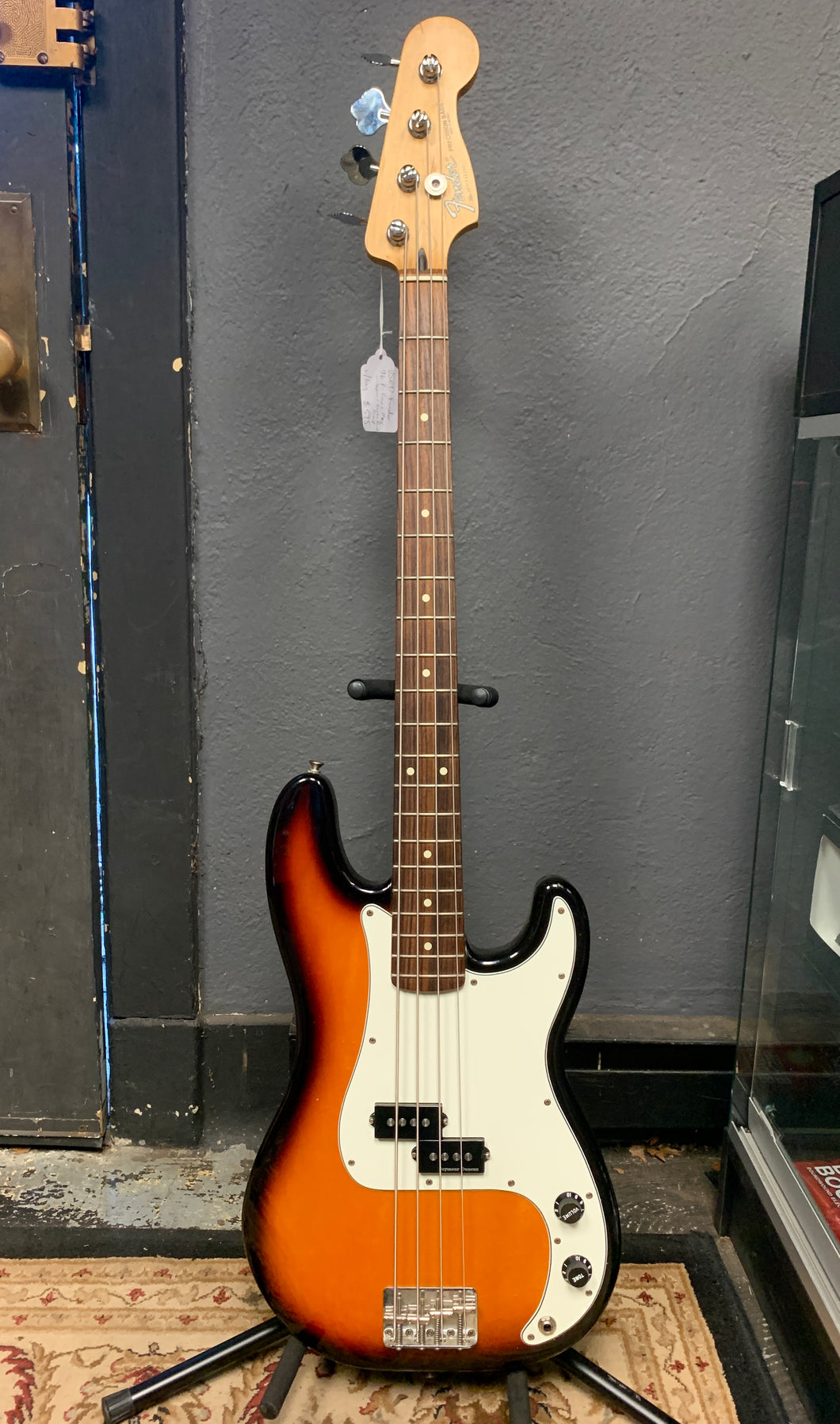 Used Fender ‘96 P-Bass Max w/ bag